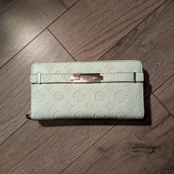 Guess MINT Handbag and Wallet Set - Picture 5 of 7